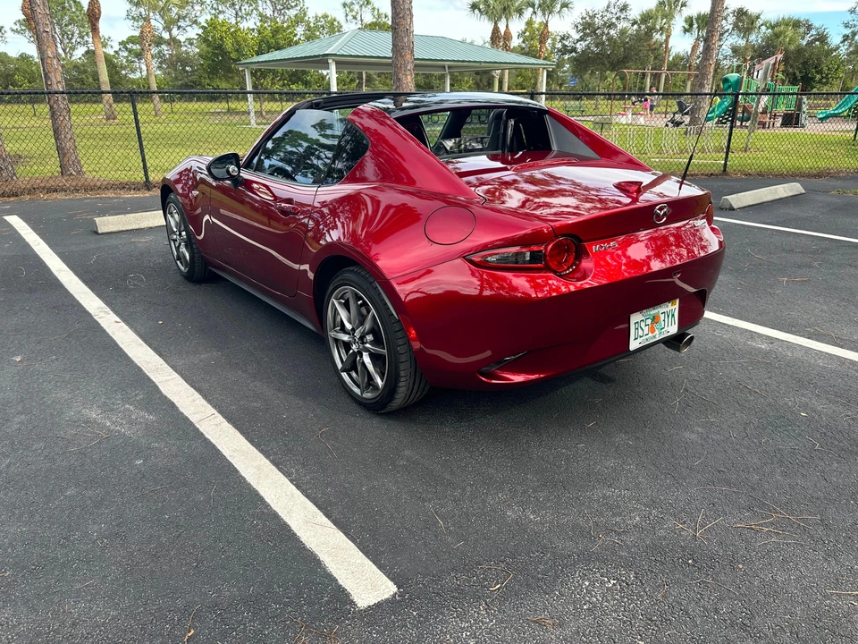2023 Mazda ND MX-5 Miata - Image 16 of 31
