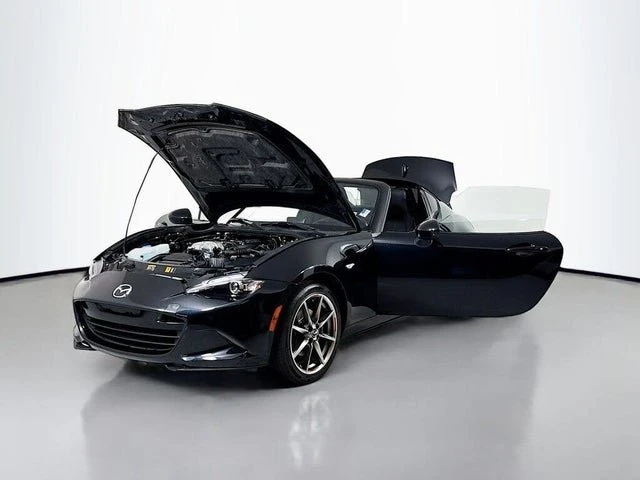 2023 Mazda ND MX-5 Miata - Image 13 of 18
