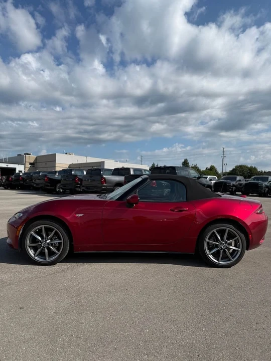 2023 Mazda ND MX-5 Miata - Image 10 of 15