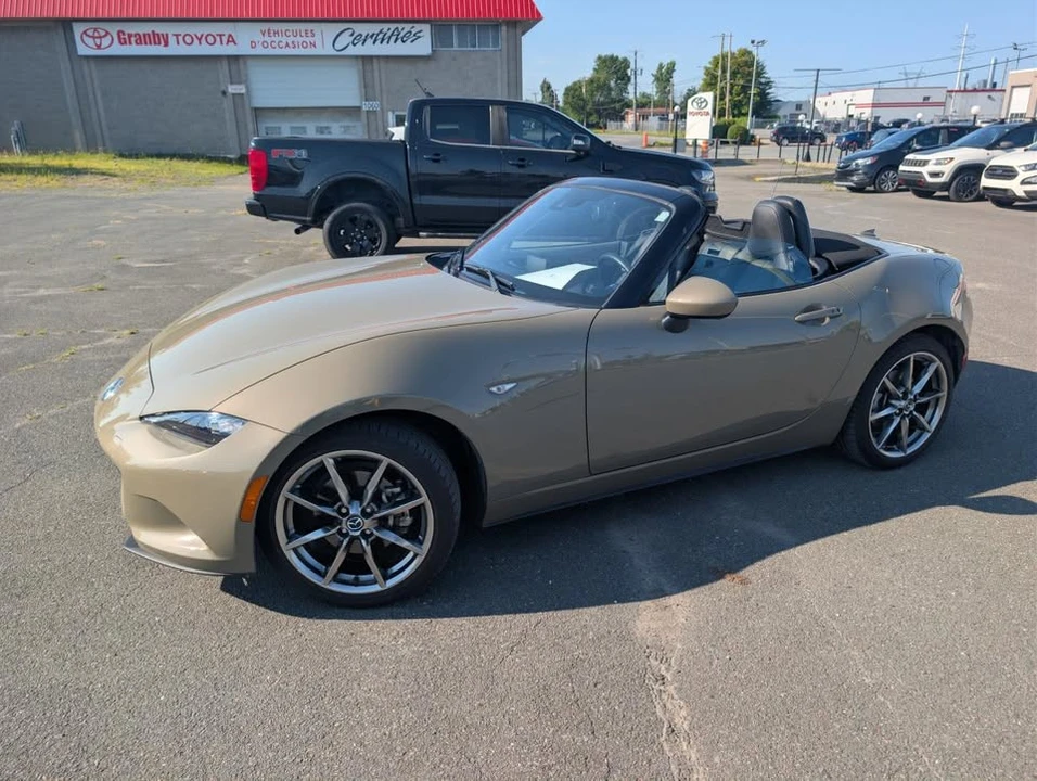 2023 Mazda ND MX-5 Miata - Image 9 of 10