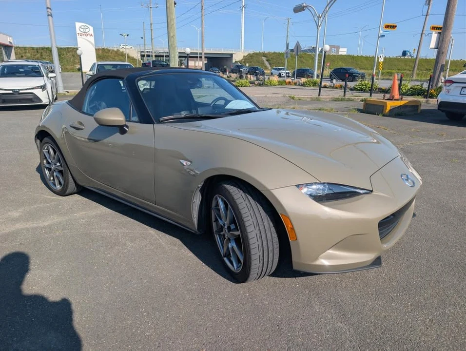 2023 Mazda ND MX-5 Miata - Image 3 of 10