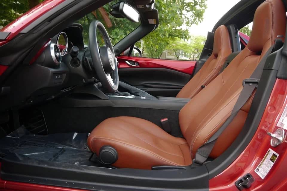 2023 Mazda ND MX-5 Miata - Image 16 of 20