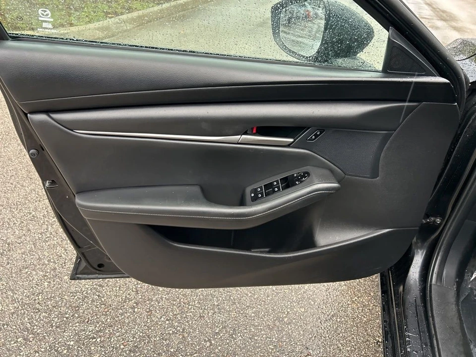 2023 Mazda Mazda 3 4th Gen - Image 10 of 12