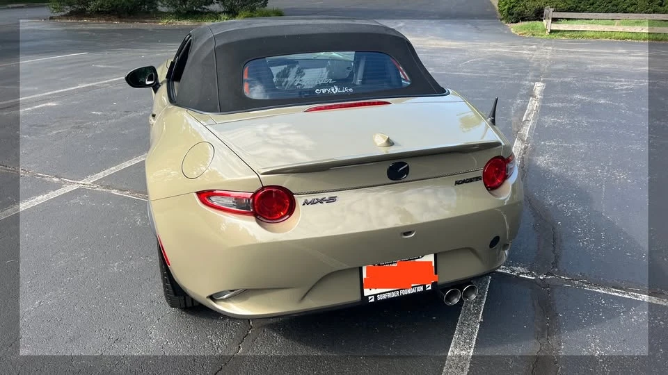 2023 Mazda ND MX-5 Miata - Image 17 of 18