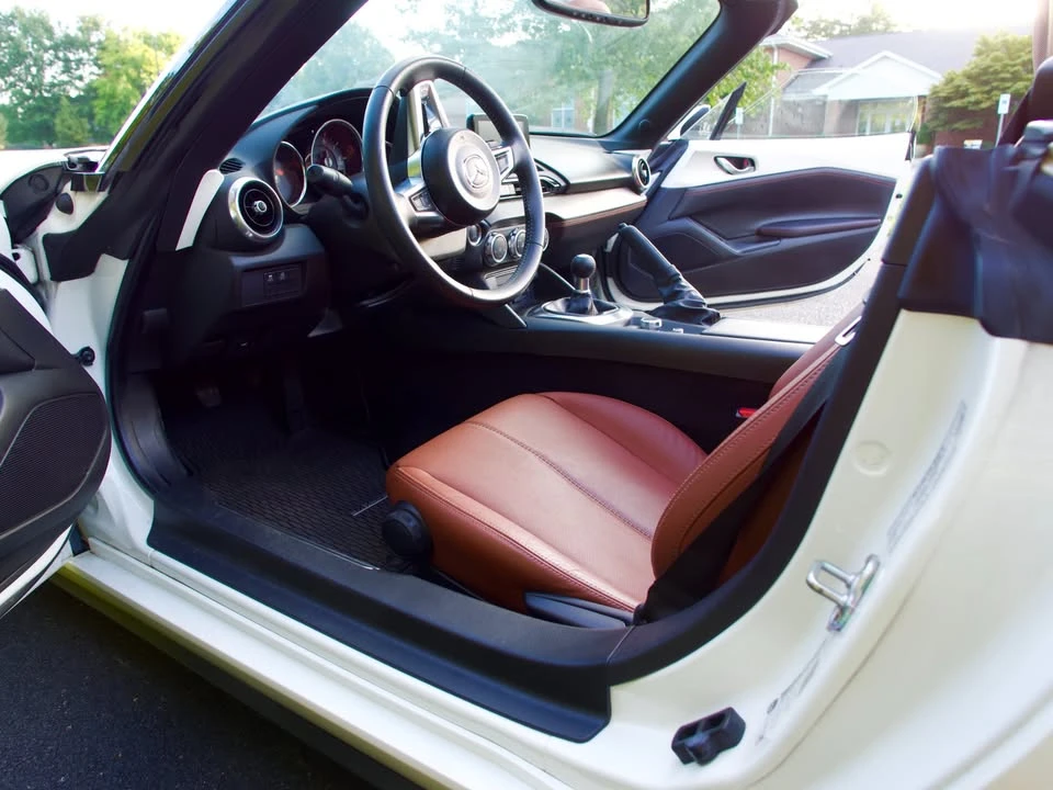 2023 Mazda ND MX-5 Miata - Image 6 of 8