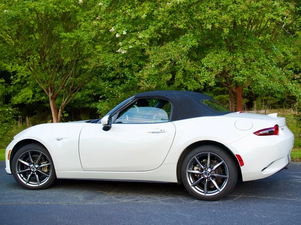 2023 Mazda ND MX-5 Miata - Image 4 of 8