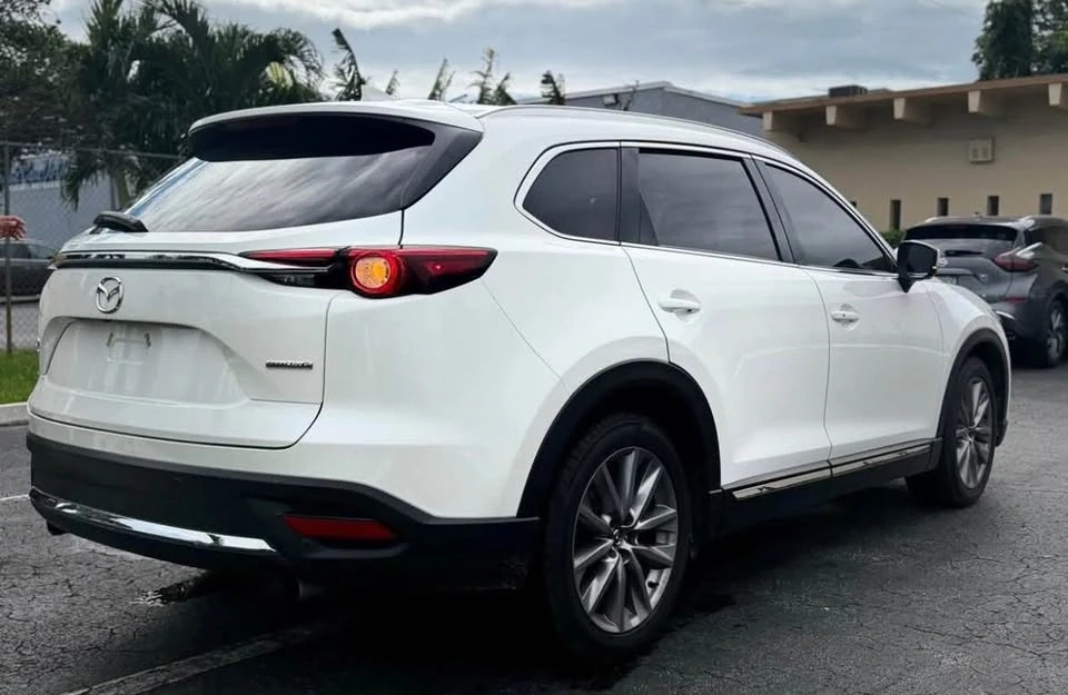 2023 Mazda CX-9 - Image 4 of 10