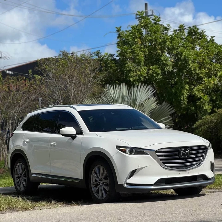 2023 Mazda CX-9 - Image 2 of 12