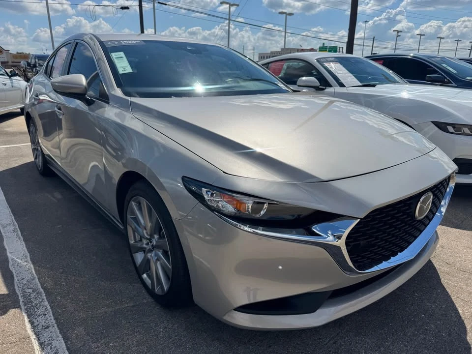 2023 Mazda Mazda 3 4th Gen - Image 2 of 16