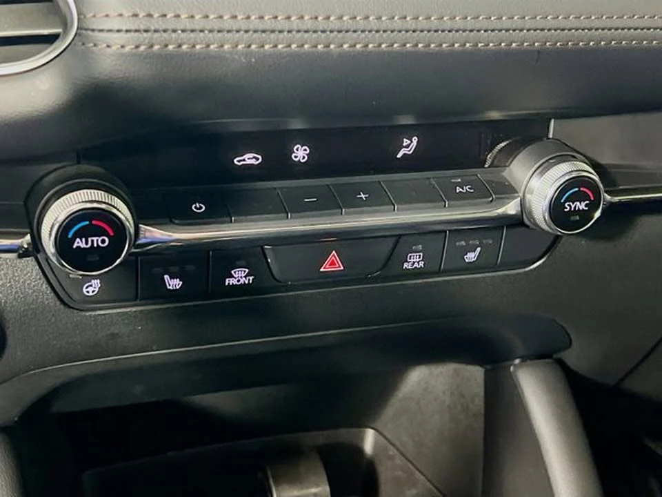 2023 Mazda Mazda 3 4th Gen - Image 16 of 19