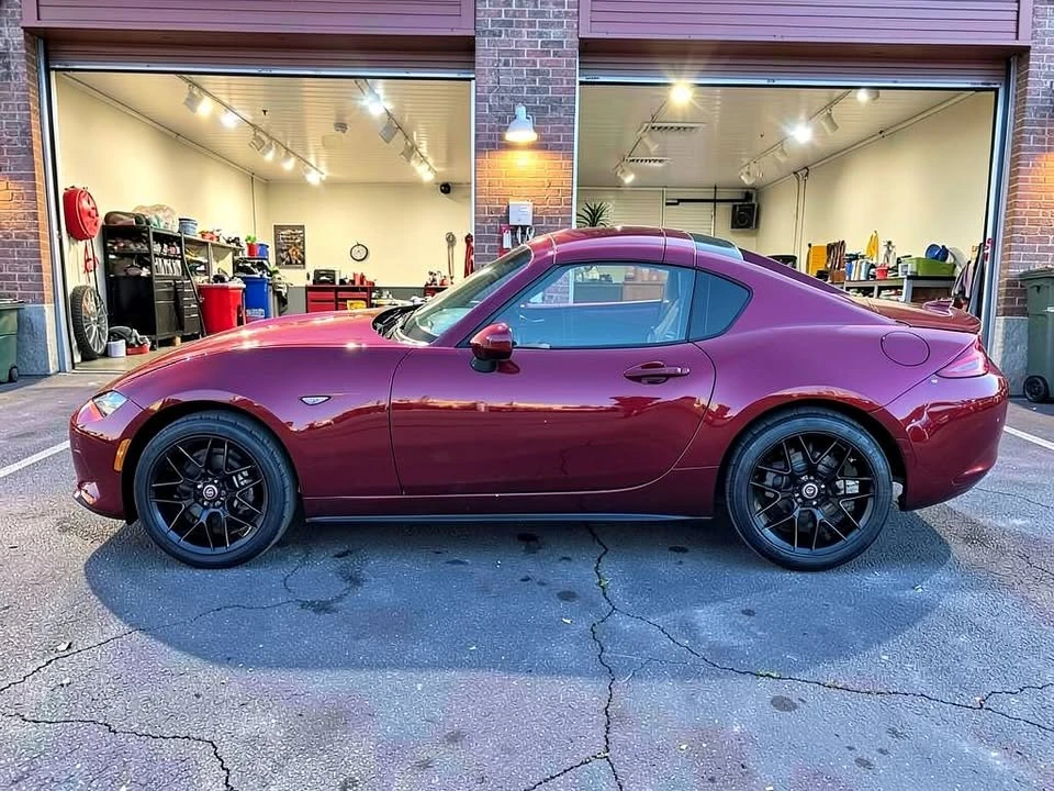 2023 Mazda ND MX-5 Miata - Image 4 of 11