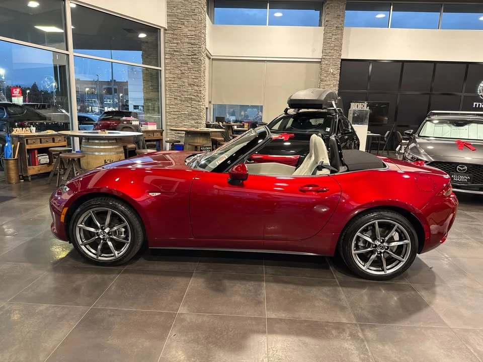 2023 Mazda ND MX-5 Miata - Image 4 of 5