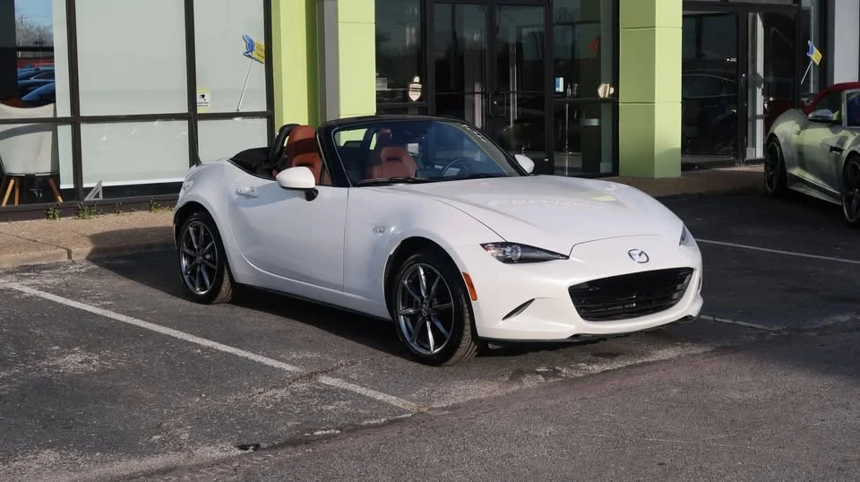 2023 Mazda ND MX-5 Miata - Image 8 of 19