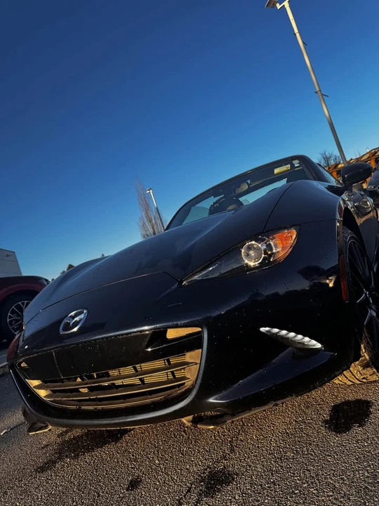 2023 Mazda ND MX-5 Miata - Image 2 of 11