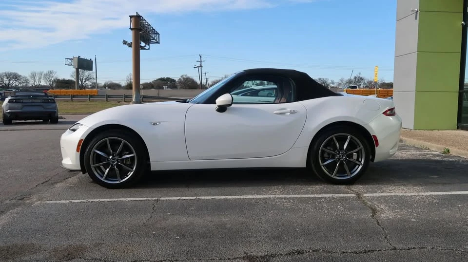 2023 Mazda ND MX-5 Miata - Image 10 of 19