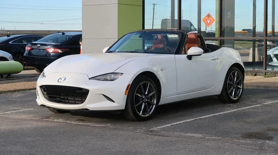 2023 Mazda ND MX-5 Miata - Image 8 of 19