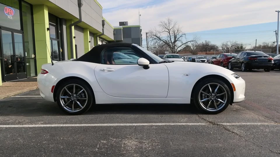 2023 Mazda ND MX-5 Miata - Image 11 of 19