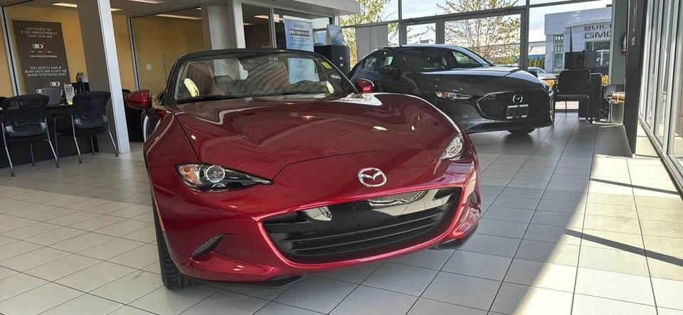 2023 Mazda ND MX-5 Miata - Image 3 of 13
