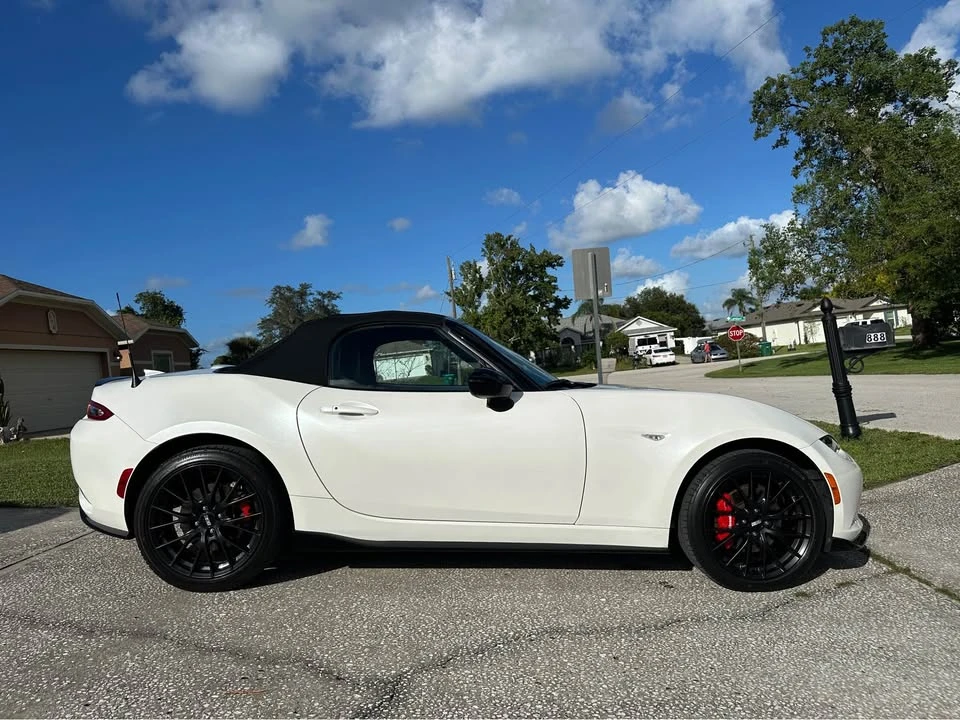 2023 Mazda ND MX-5 Miata - Image 4 of 19