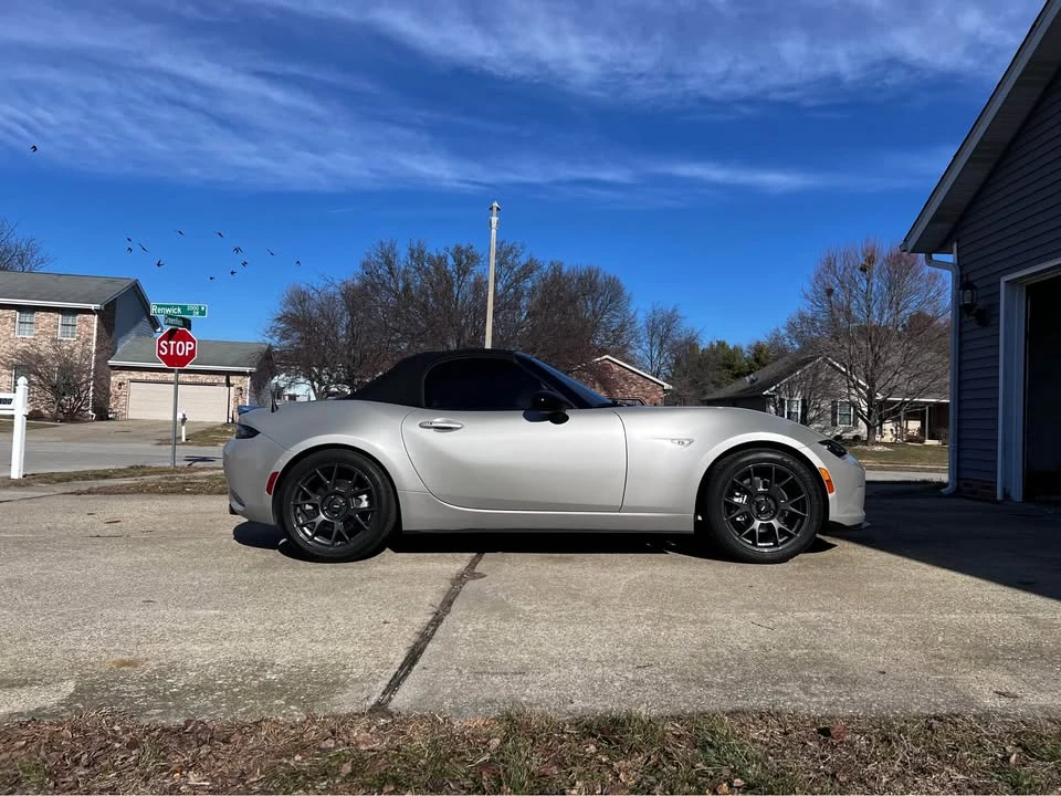 2023 Mazda ND MX-5 Miata - Image 2 of 8