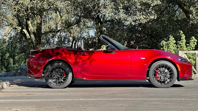 2023 Mazda MX-5 Miata Club Spec Convertible