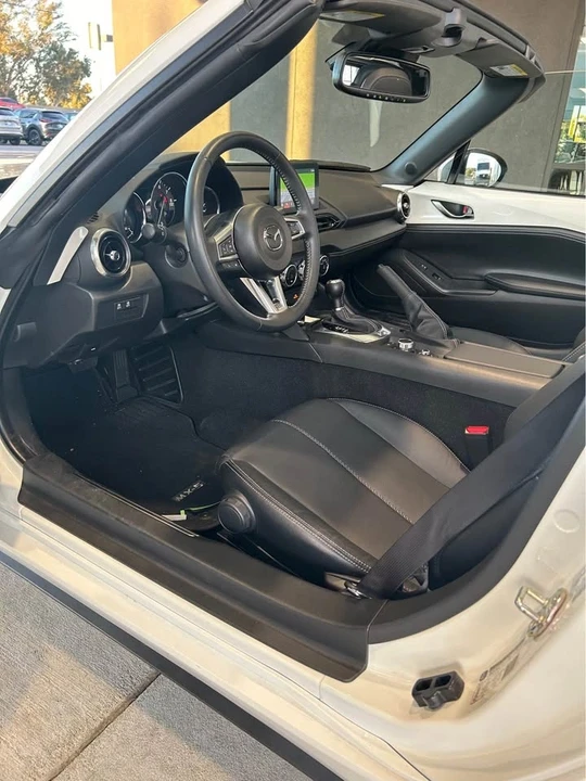 2023 Mazda ND MX-5 Miata - Image 9 of 14