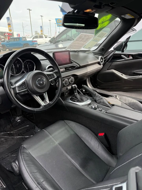 2023 Mazda ND MX-5 Miata - Image 8 of 10