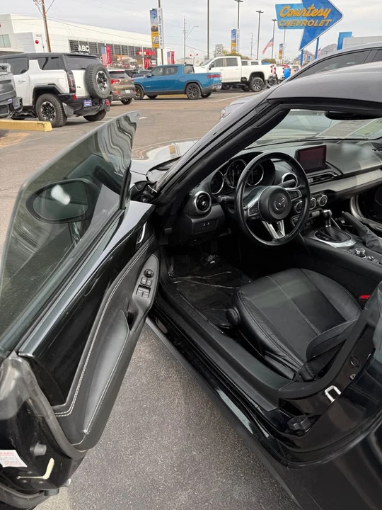 2023 Mazda ND MX-5 Miata - Image 7 of 10