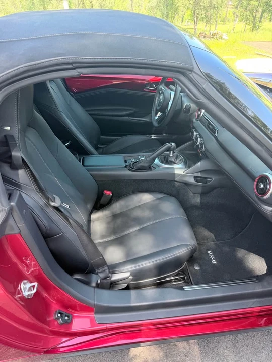2023 Mazda ND MX-5 Miata - Image 11 of 18