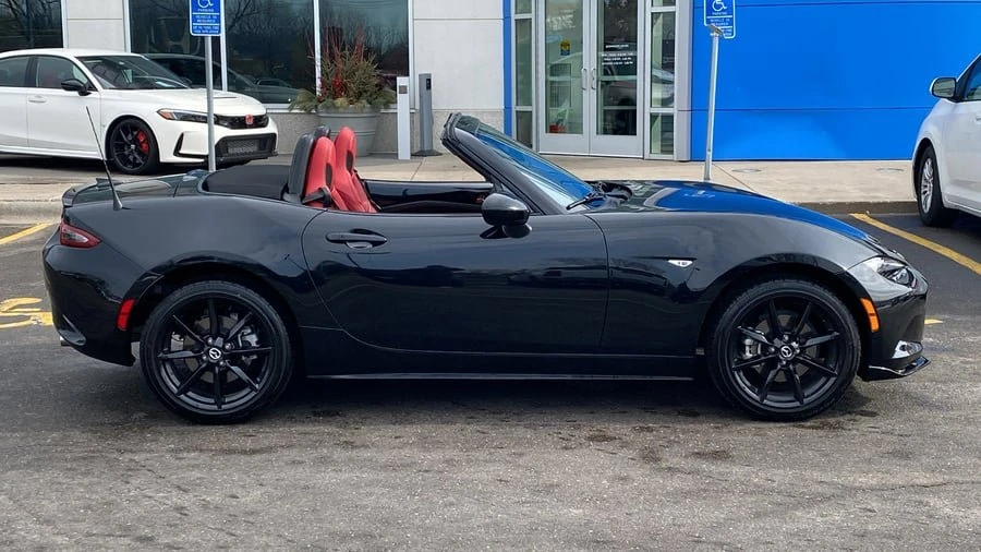 2023 Mazda ND MX-5 Miata - Image 6 of 19