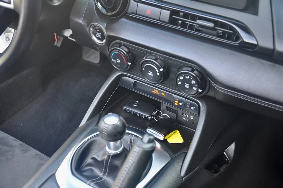 2023 Mazda ND MX-5 Miata - Image 16 of 20
