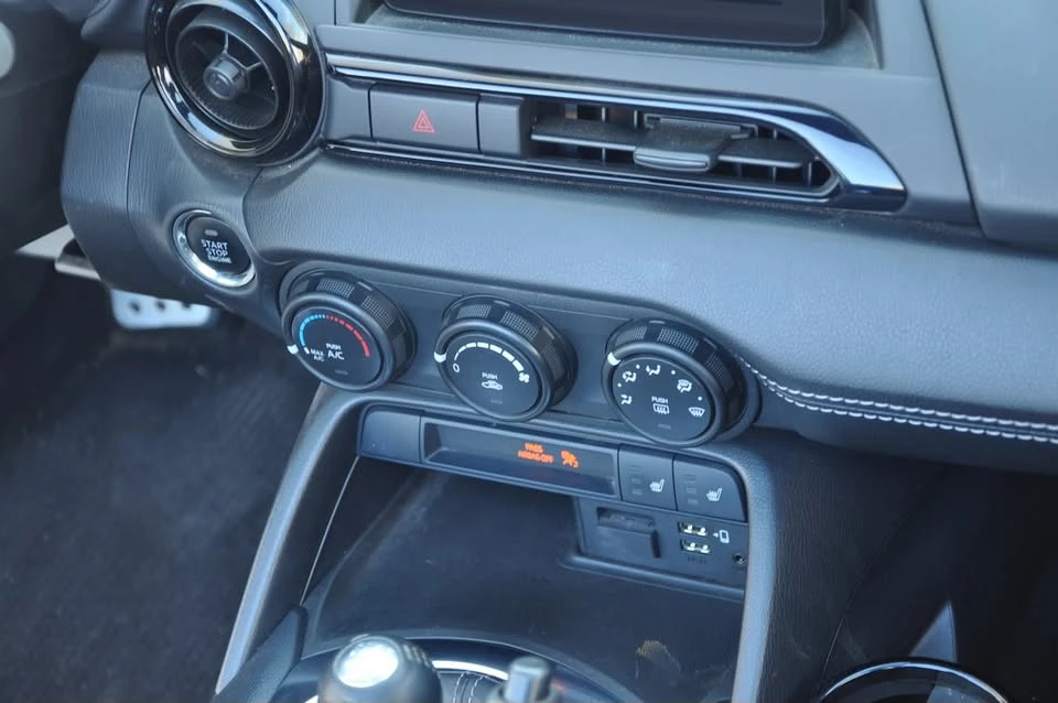 2023 Mazda ND MX-5 Miata - Image 15 of 20