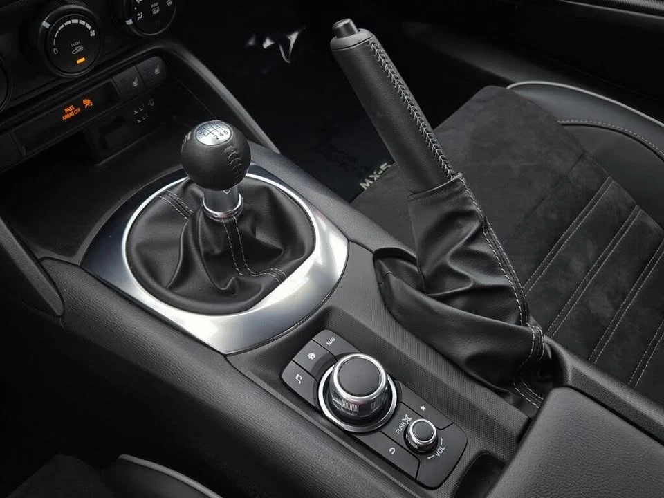 2023 Mazda ND MX-5 Miata - Image 17 of 19