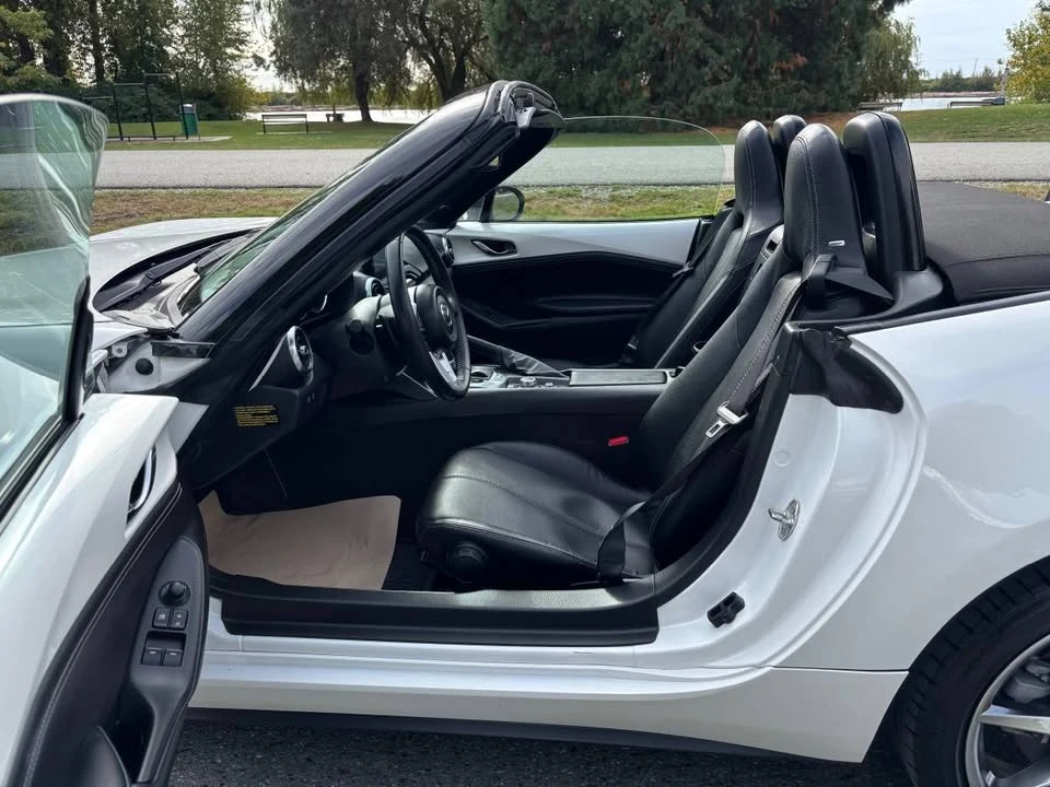2023 Mazda ND MX-5 Miata - Image 9 of 19