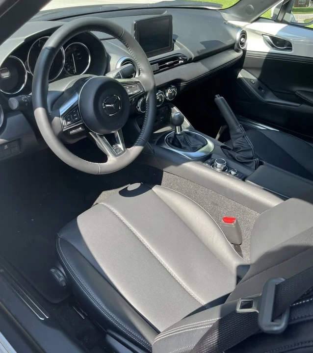 2023 Mazda ND MX-5 Miata - Image 4 of 11