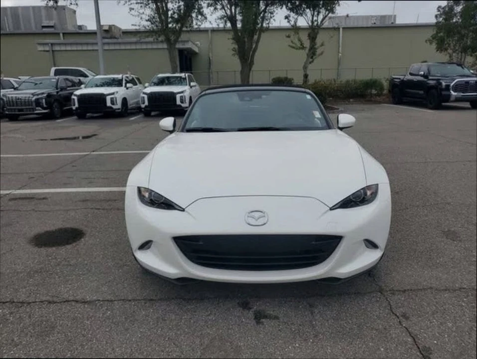 2023 Mazda ND MX-5 Miata - Image 10 of 15