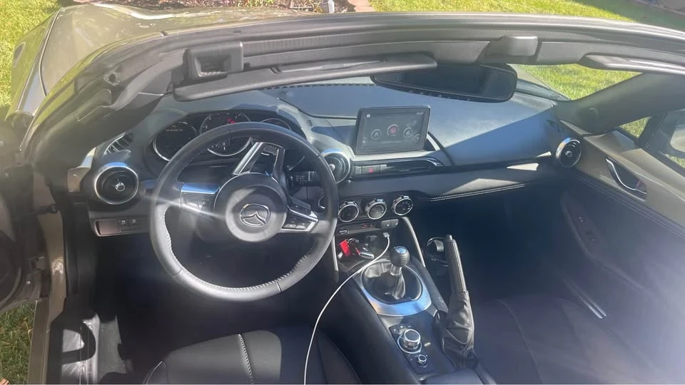 2023 Mazda ND MX-5 Miata - Image 9 of 10