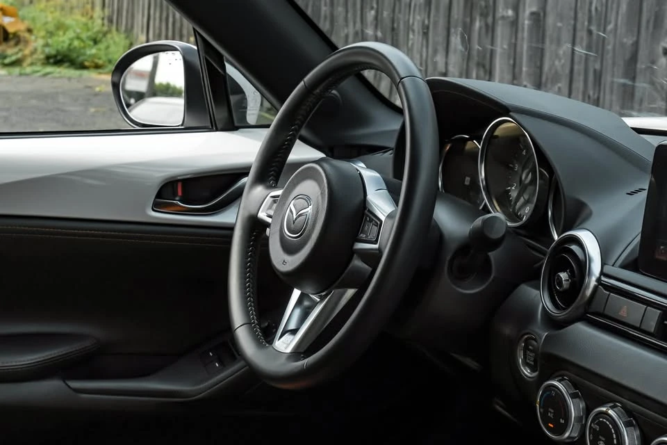 2023 Mazda ND MX-5 Miata - Image 14 of 17