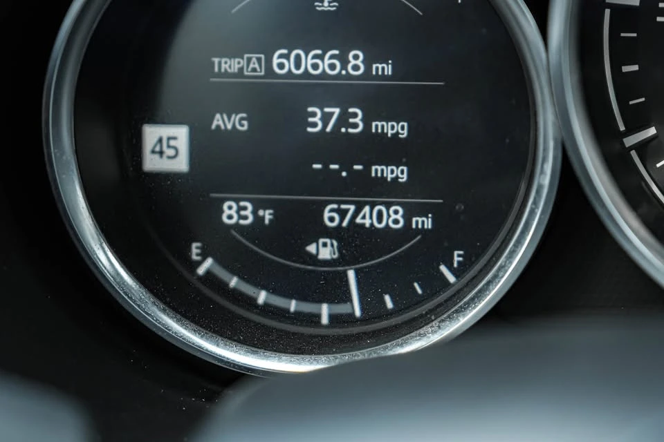 2023 Mazda ND MX-5 Miata - Image 16 of 17