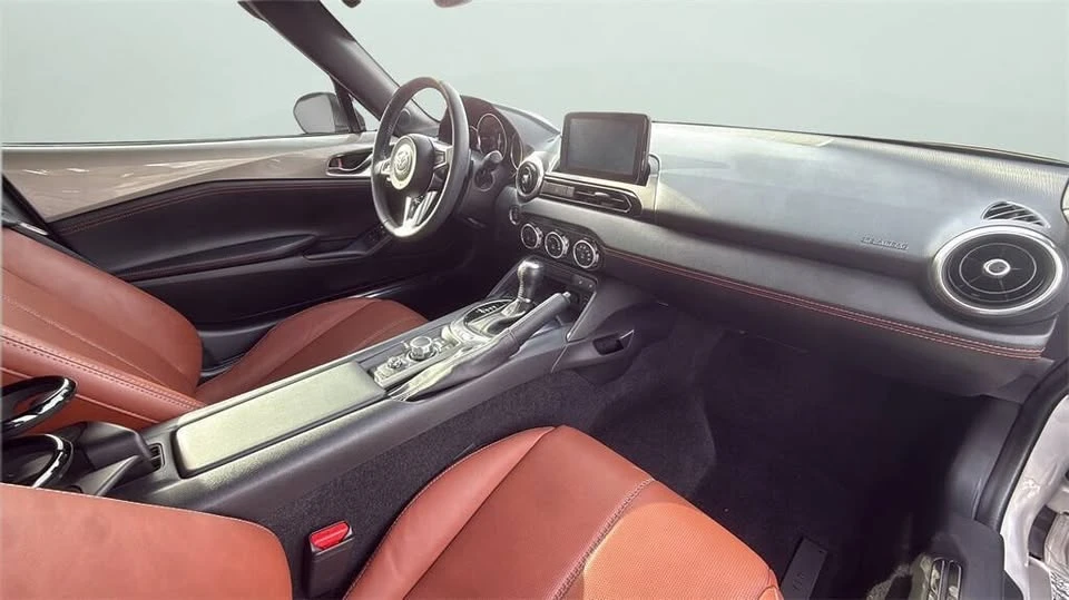 2023 Mazda ND MX-5 Miata - Image 17 of 20