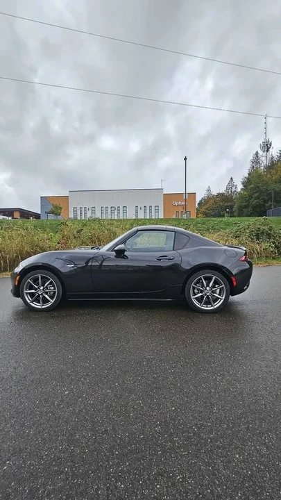 2023 Mazda ND MX-5 Miata - Image 4 of 11