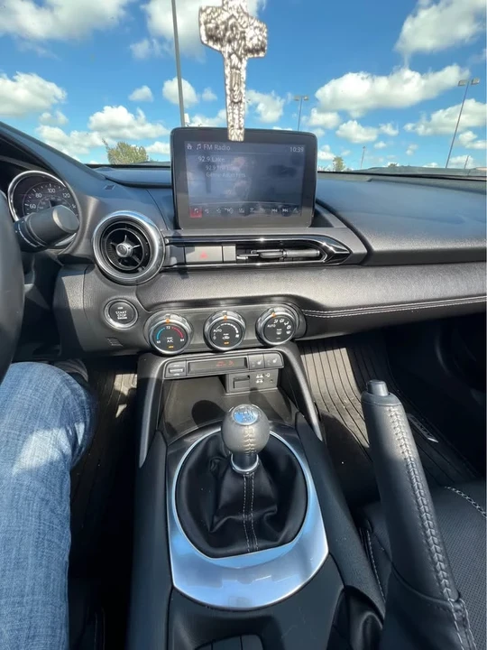 2023 Mazda ND MX-5 Miata - Image 7 of 8