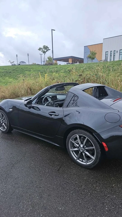 2023 Mazda ND MX-5 Miata - Image 5 of 10