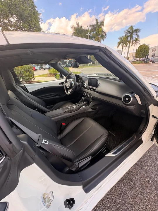 2023 Mazda ND MX-5 Miata - Image 5 of 8