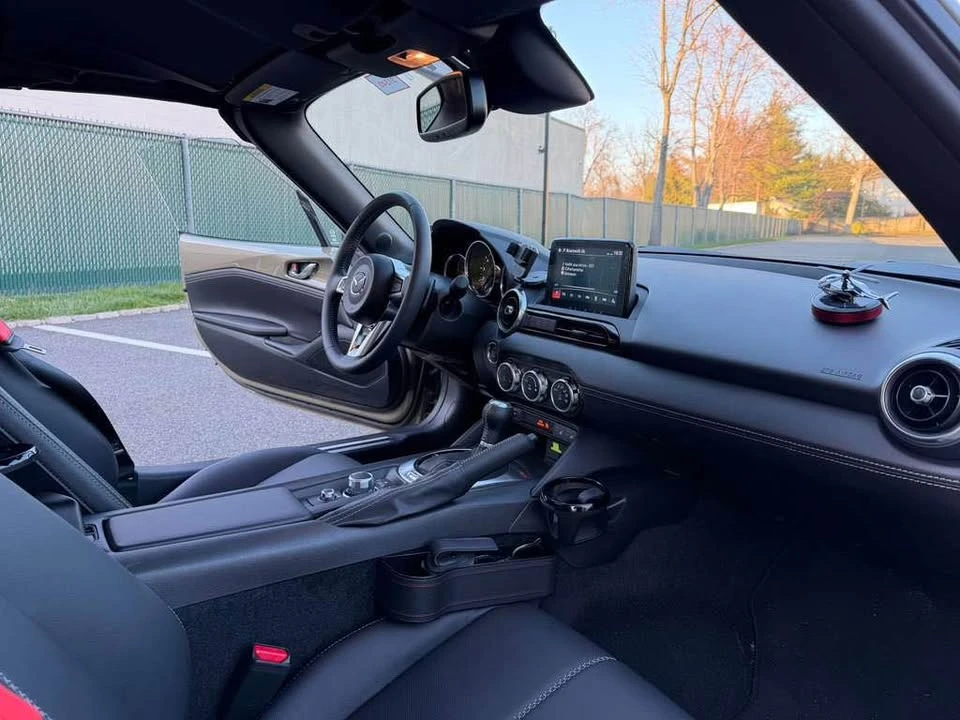 2023 Mazda ND MX-5 Miata - Image 16 of 19