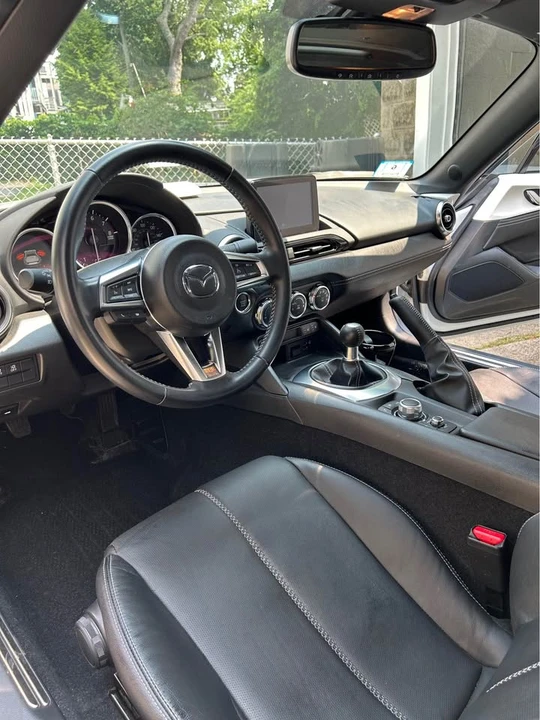 2023 Mazda ND MX-5 Miata - Image 9 of 15