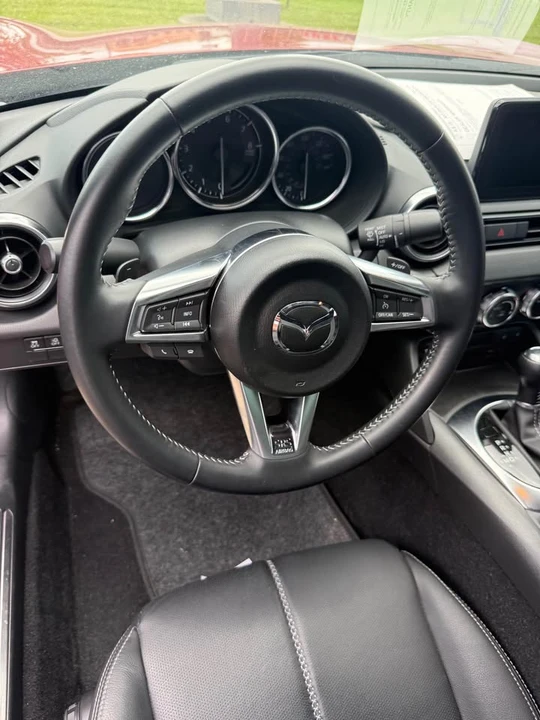 2023 Mazda ND MX-5 Miata - Image 7 of 8