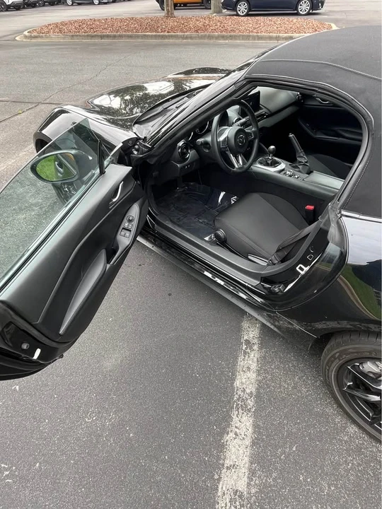 2023 Mazda ND MX-5 Miata - Image 4 of 11
