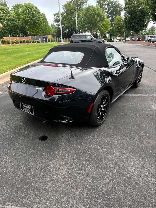 2023 Mazda ND MX-5 Miata - Image 8 of 11