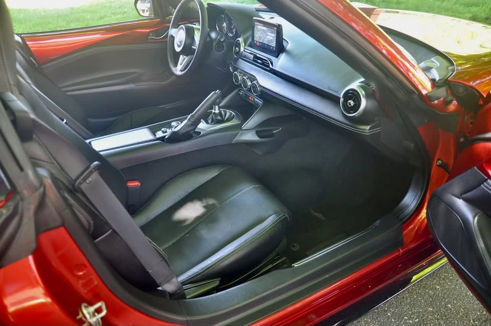 2023 Mazda ND MX-5 Miata - Image 15 of 20